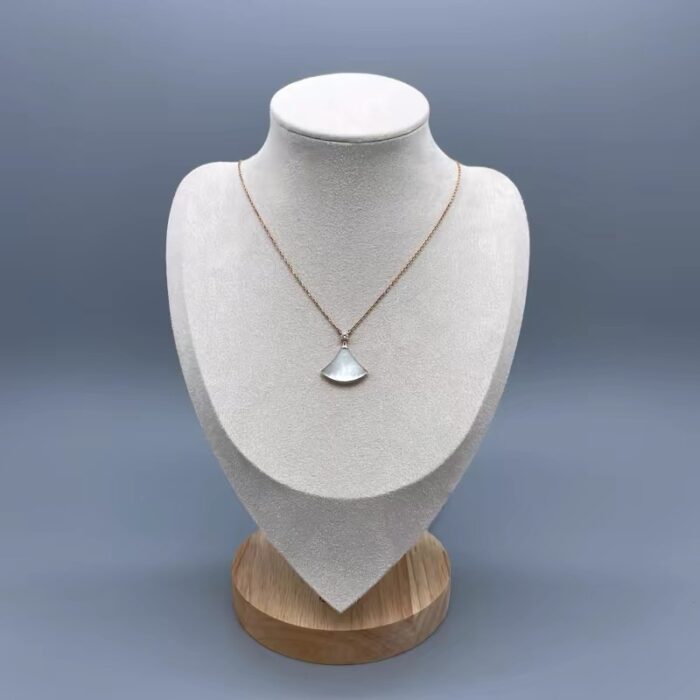 BVLGARI Divas' Dream Necklace4 BVLGARI Divas' Dream Necklace4