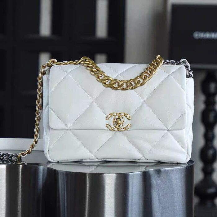CHANEL 19 Handbag2