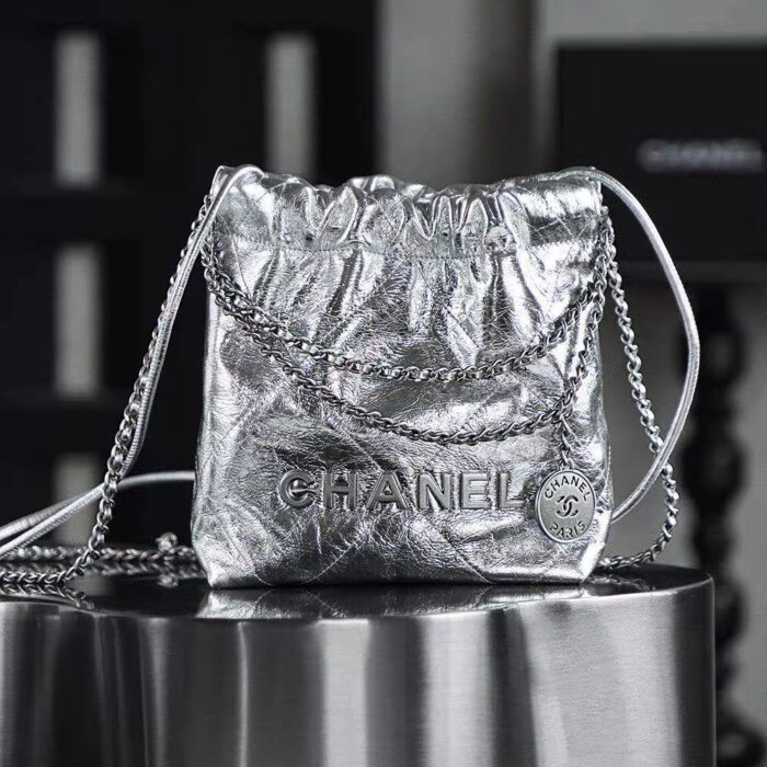 CHANEL 22 Mini Handbag