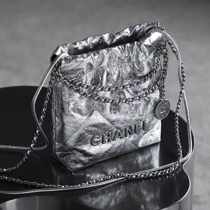 CHANEL 22 Mini Handbag4