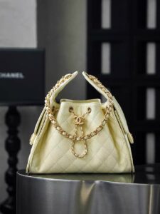 CHANEL 25 Small Handbag - Light Yellow Grained Calfskin