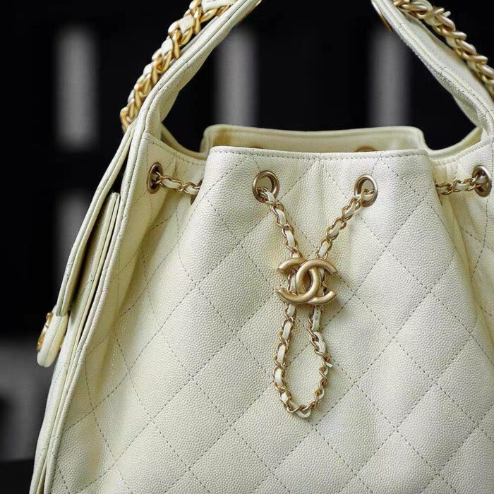CHANEL 25 Small Handbag - Light Yellow Grained Calfskin5