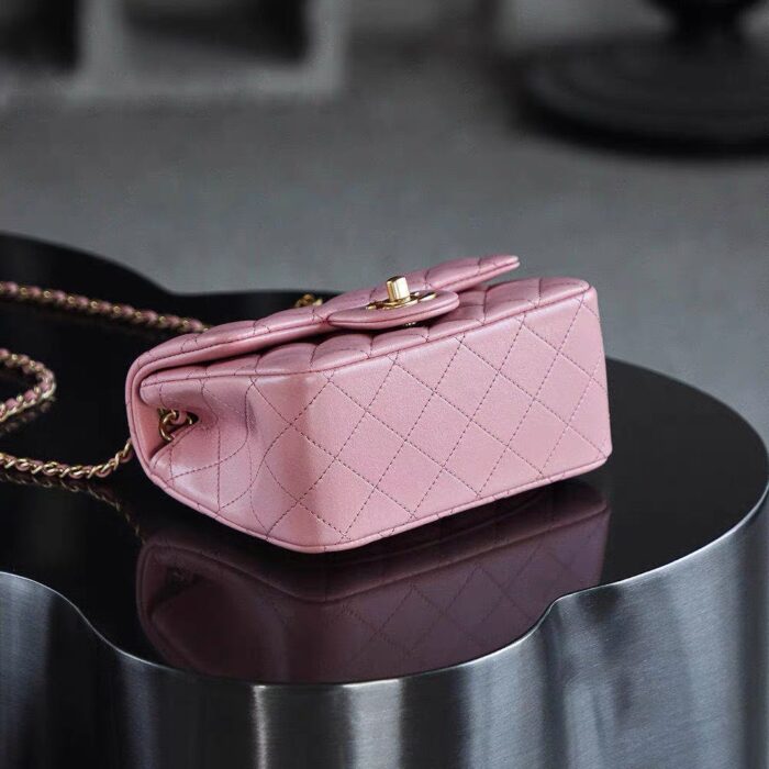 CHANEL Mini Classic Handbag3