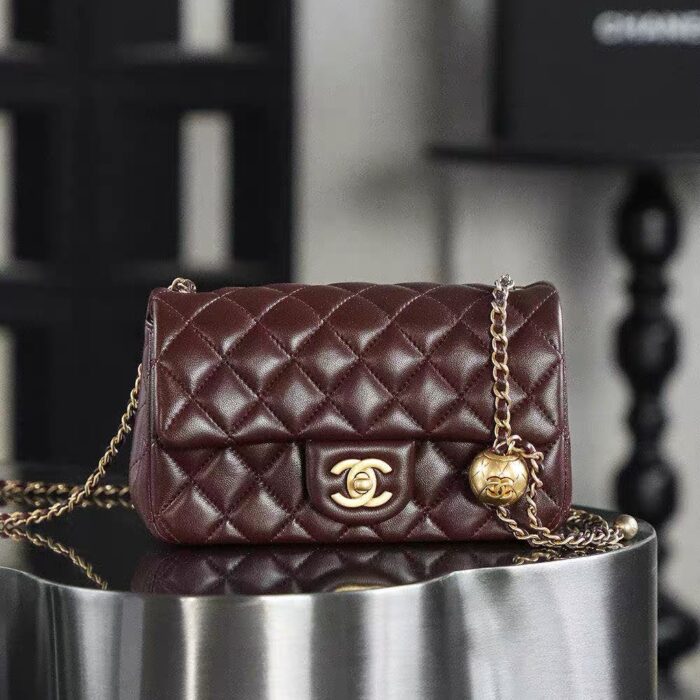CHANEL Mini Classic Handbag酒红
