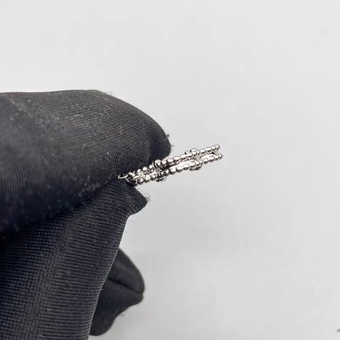Van Cleef & Arpels Vintage Alhambra pendant 18K white gold, Chalcedony3